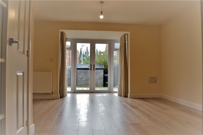 3 bedroom house, Newbury, Berkshire RG14