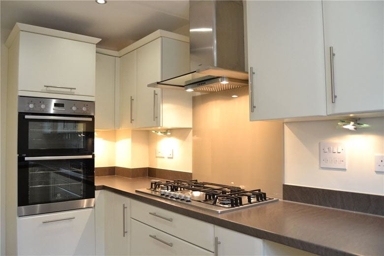 3 bedroom house, Newbury, Berkshire RG14