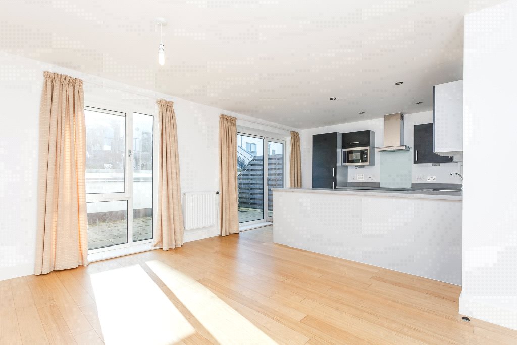 1 bedroom flat, Park Way, Newbury RG14 - Let Agreed