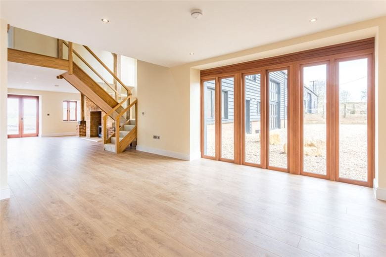 4 bedroom , Winterbourne, Newbury RG20 - Available