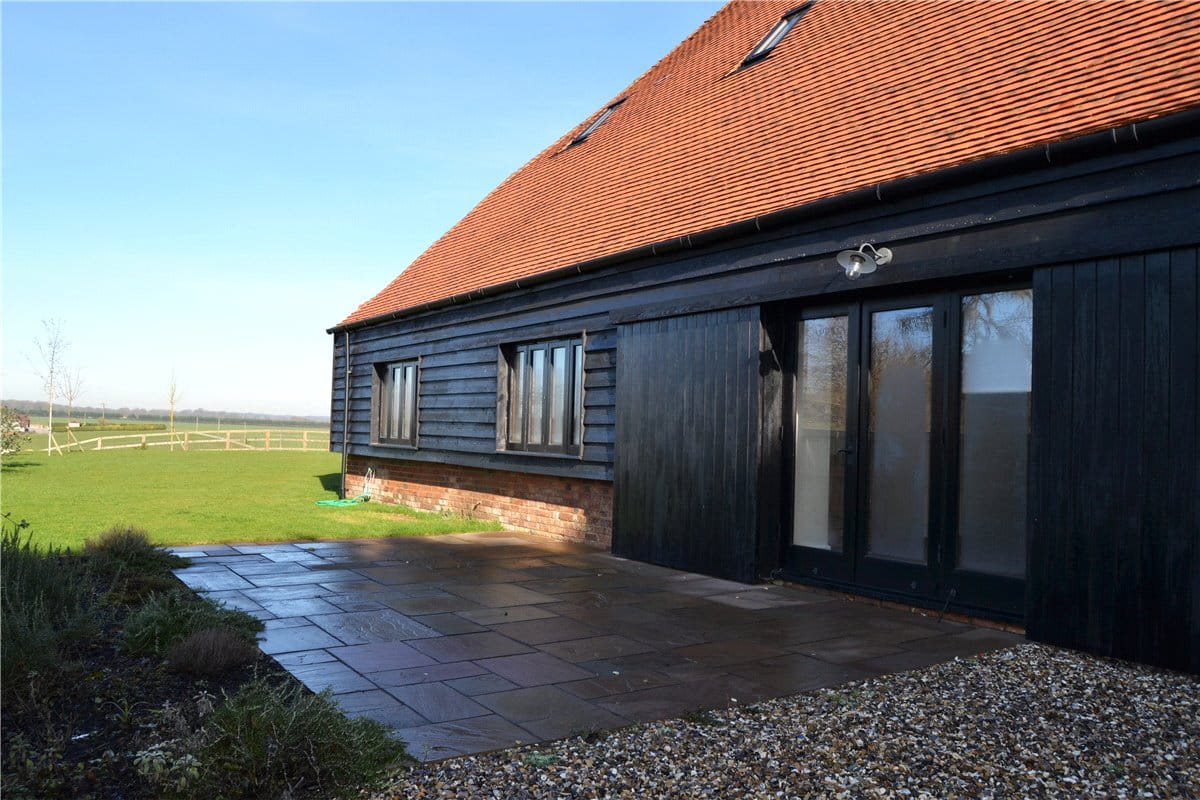 4 bedroom , Winterbourne, Newbury RG20 - Available