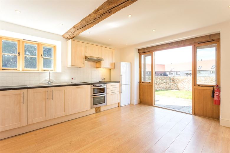 2 bedroom house, Winterbourne, Newbury RG20