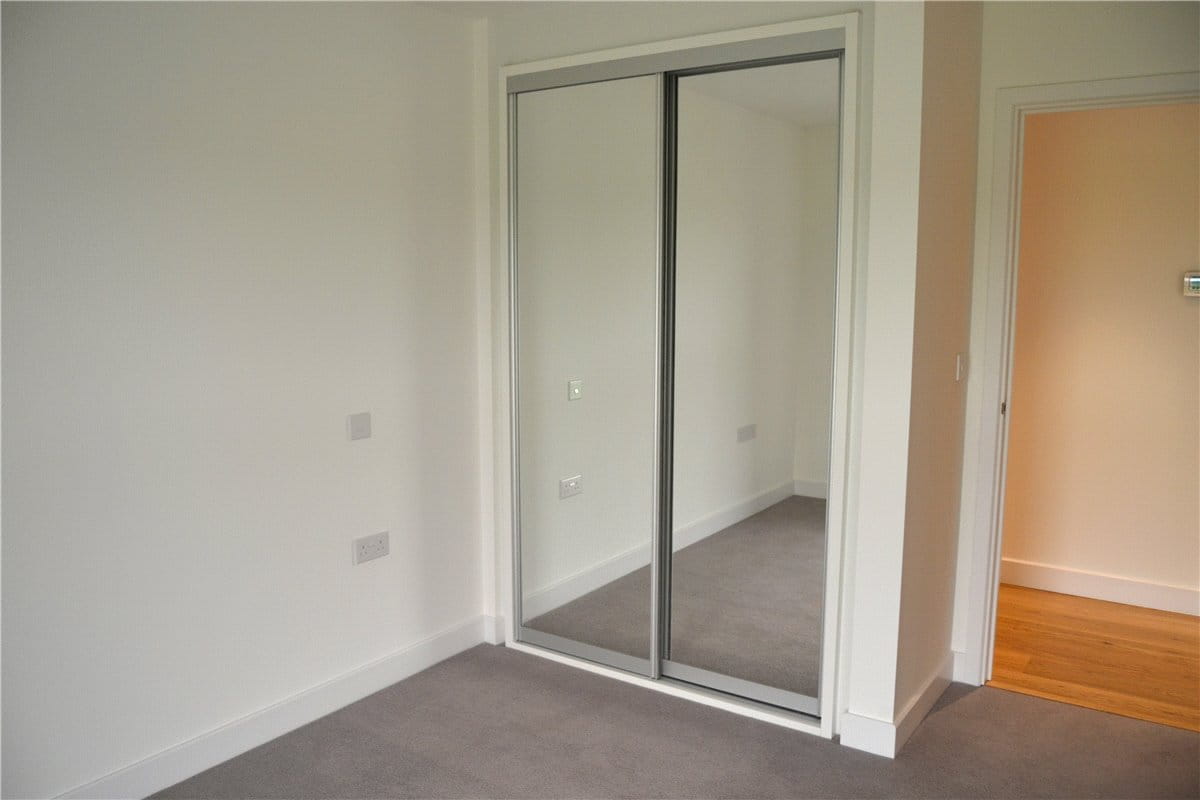 2 bedroom flat, Kingman Way, Newbury RG14