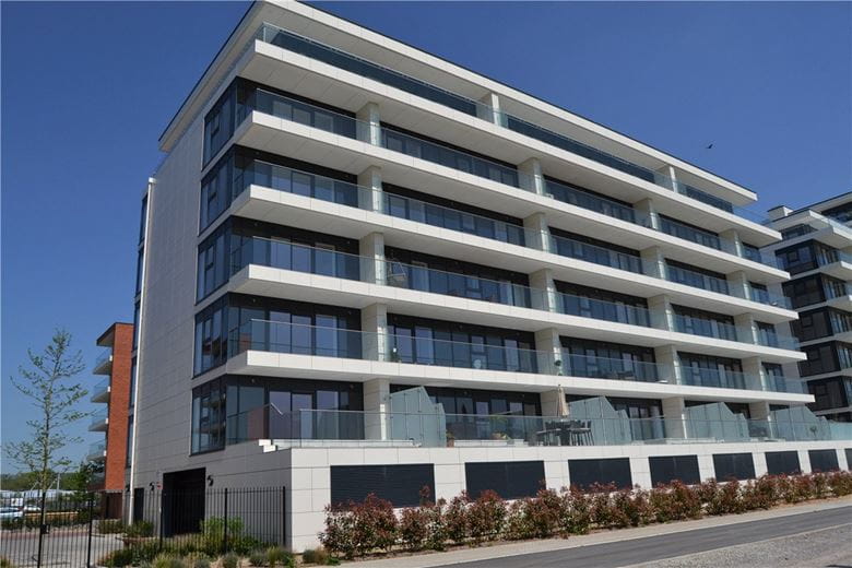 2 bedroom flat, Kingman Way, Newbury RG14