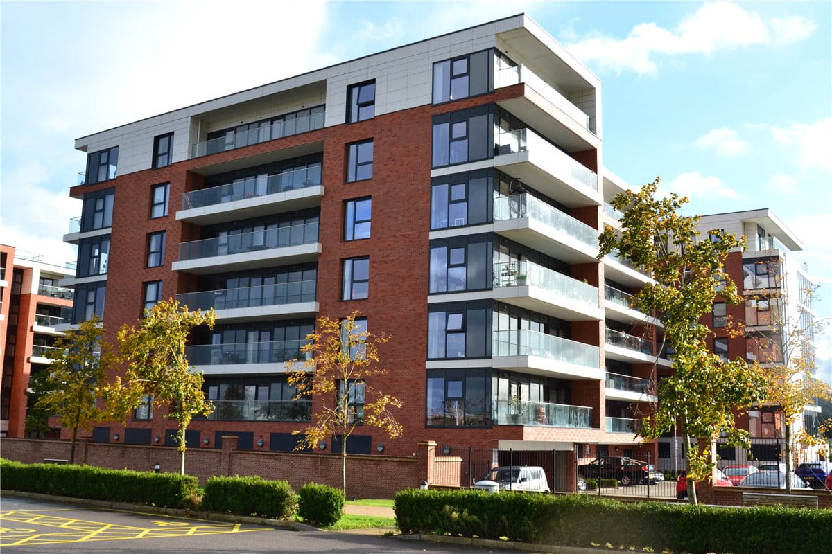 1 bedroom flat, Kingman Way, Newbury RG14