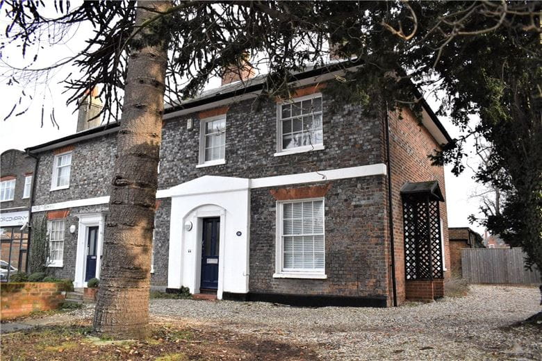 1 bedroom flat, Newtown Road, Newbury RG14 - Let Agreed