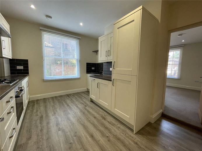 1 bedroom flat, Newtown Road, Newbury RG14 - Let Agreed
