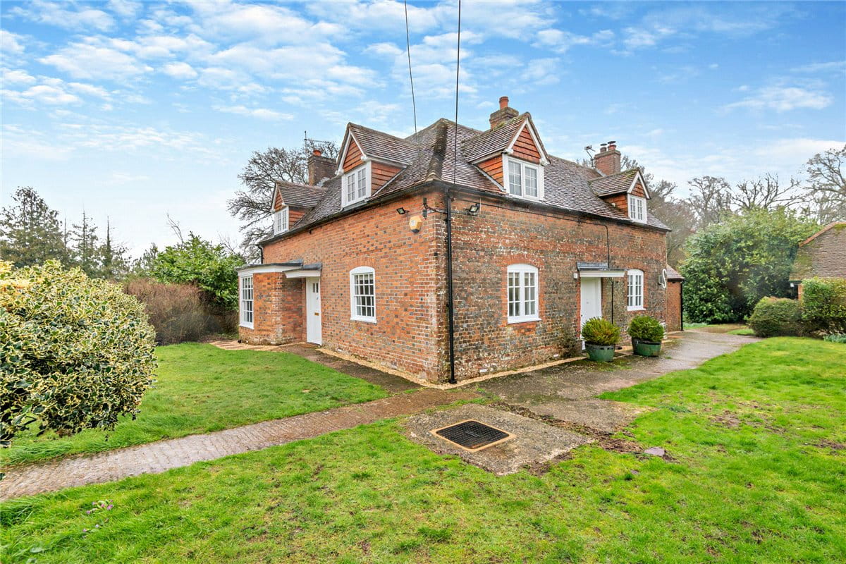 5 bedroom house, Upper Green, Inkpen RG17 - Let Agreed