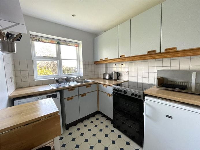 2 bedroom cottage, Peasemore, Newbury RG20 - Available