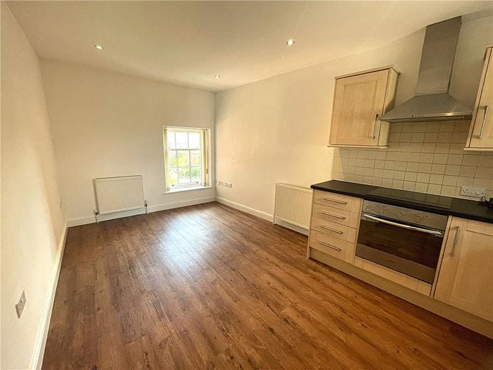 1 bedroom flat, London Road, Newbury RG14 - Available