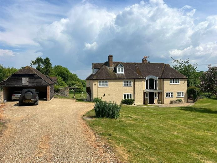 6 bedroom house, Lambourn Woodlands, Hungerford RG17 - Available