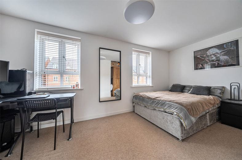 3 bedroom house, Newbury, Berkshire RG14 - Available