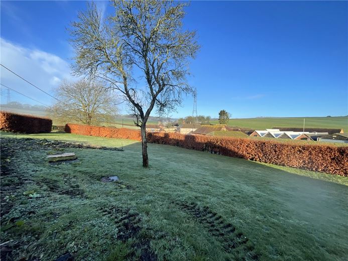 2 bedroom house, Lower Woodcott, Whitchurch RG28 - Available