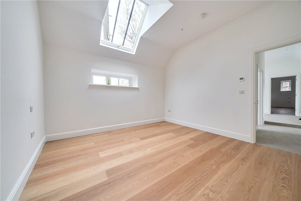 2 bedroom house, Enborne Street, Enborne RG20 - Available