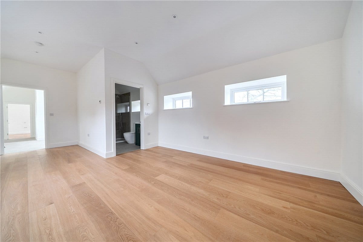 2 bedroom house, Enborne Street, Enborne RG20 - Available