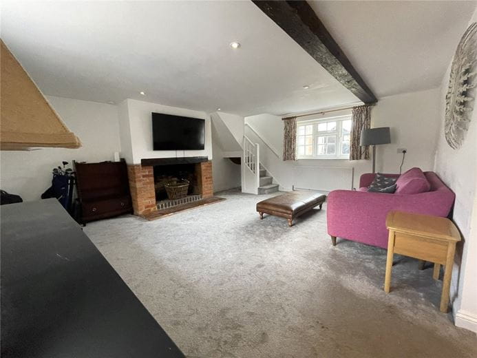 2 bedroom house, Northfield Farm, Wantage Road RG17 - Available