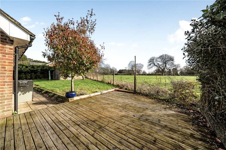 3 bedroom house, Tangley, Andover SP11 - Available