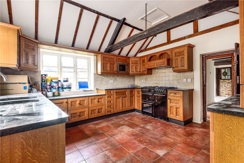 5 bedroom house, Valley Road, Finmere MK18 - Available
