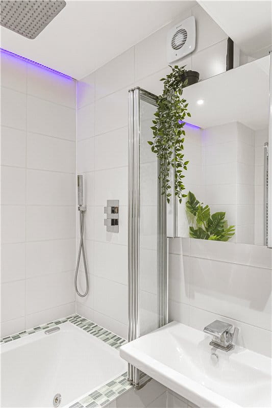 4 bedroom house, Bellamy Close, Southmoor OX13 - Sold