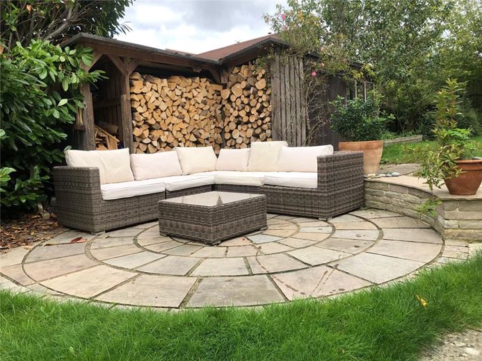 4 bedroom house, Bellamy Close, Southmoor OX13 - Sold