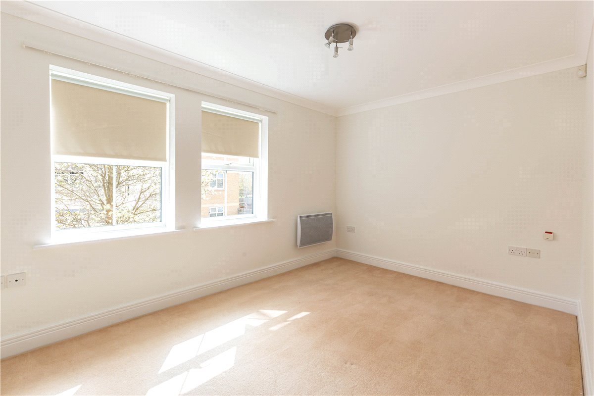 1 bedroom flat, Elizabeth Jennings Way, Oxford OX2 - Available