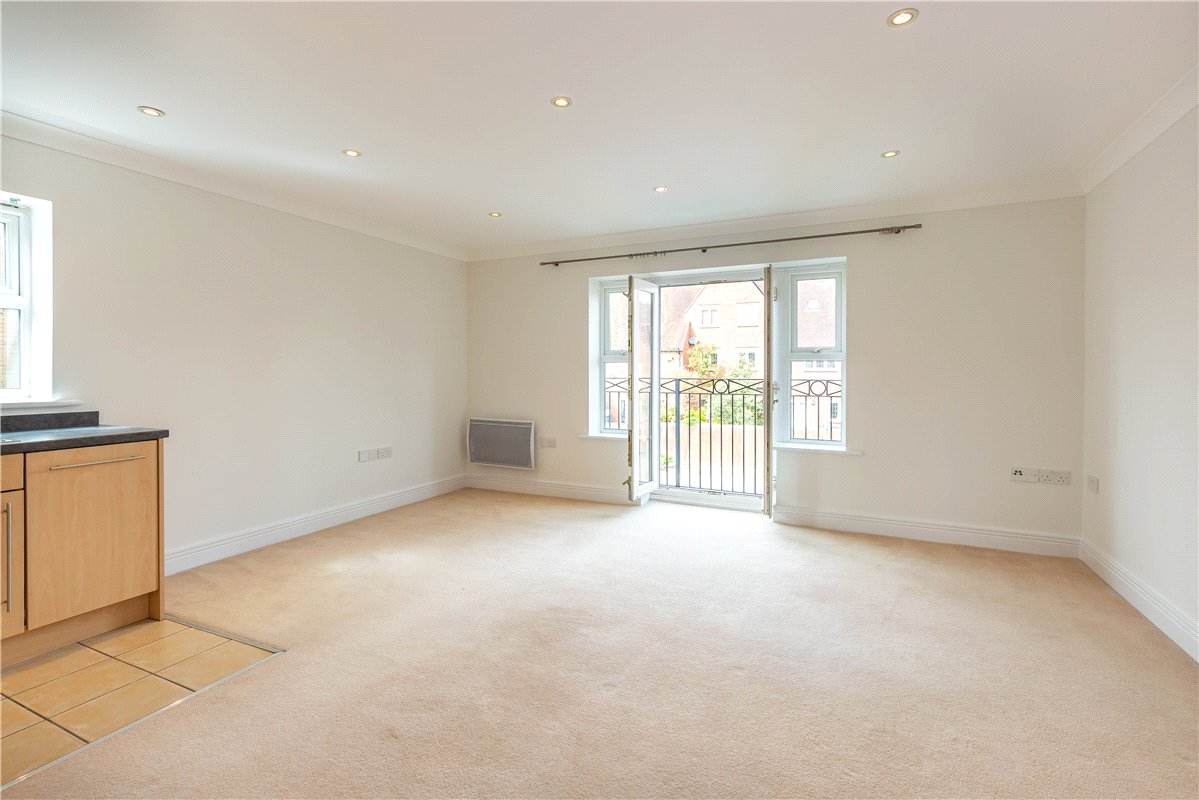 1 bedroom flat, Elizabeth Jennings Way, Oxford OX2 - Available