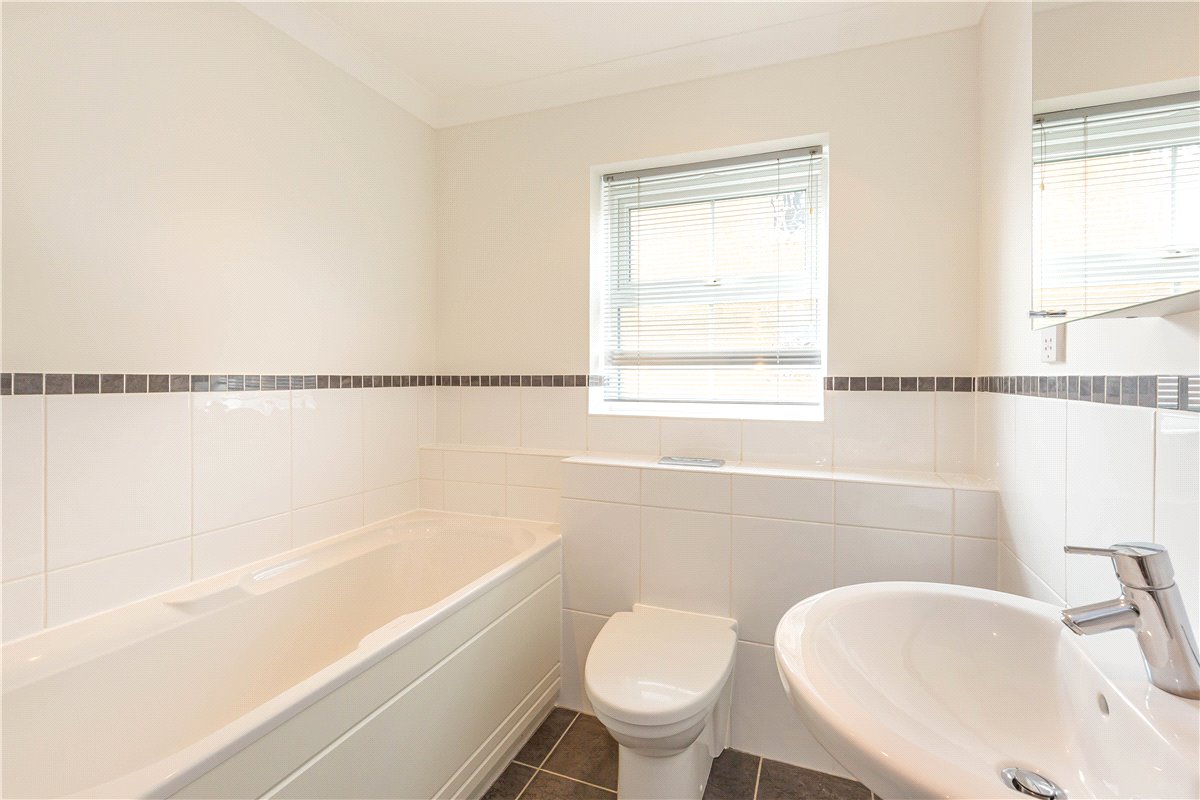 1 bedroom flat, Elizabeth Jennings Way, Oxford OX2 - Available