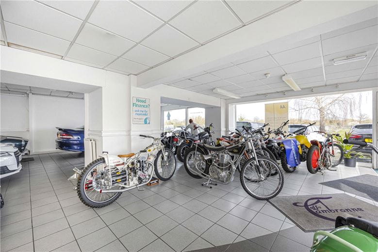 4 bedroom flat, Abingdon Road, Oxford OX1 - Available