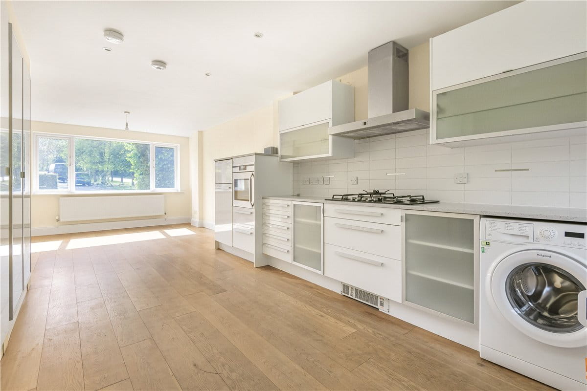 5 bedroom house, Copthall Road West, Ickenham UB10 - Sold STC