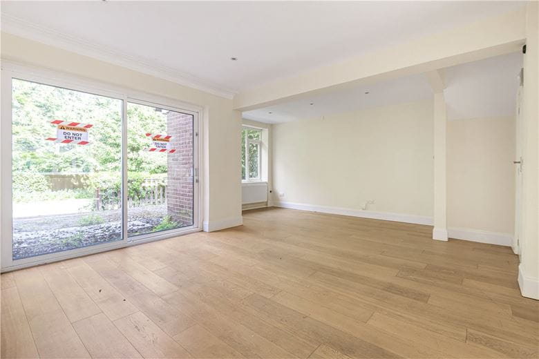 5 bedroom house, Copthall Road West, Ickenham UB10 - Sold STC