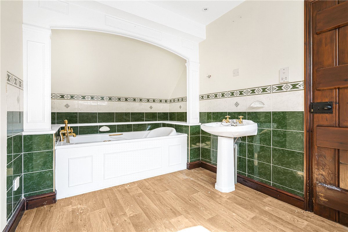 4 bedroom cottage, Portleys Lane, Drayton Bassett B78 - Sold STC