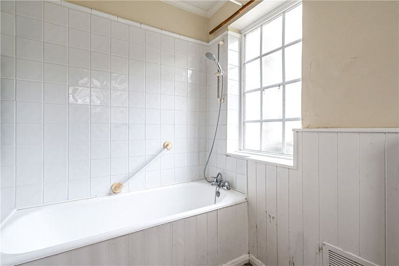 3 bedroom house, Bagley Wood Road, Kennington OX1 - Available