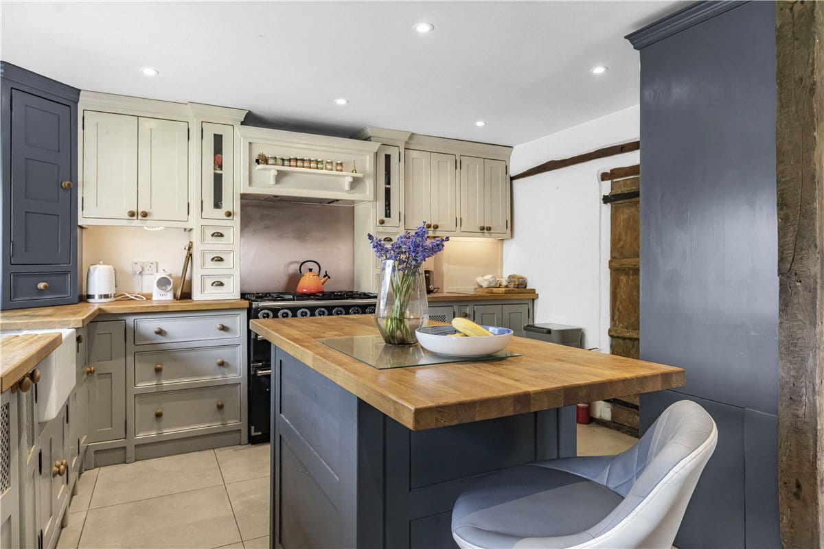 3 bedroom house, School Lane, Stadhampton OX44 - Available