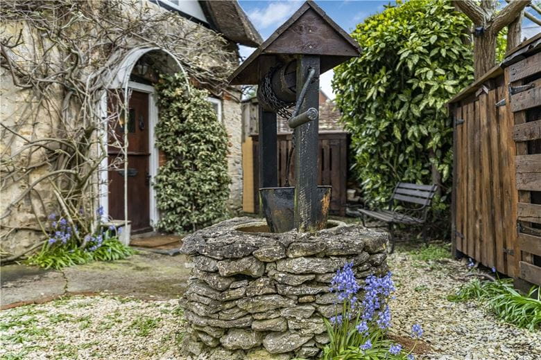 3 bedroom house, School Lane, Stadhampton OX44 - Available