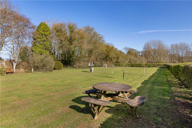 4 bedroom house, Station Road, Lower Heyford OX25 - Available