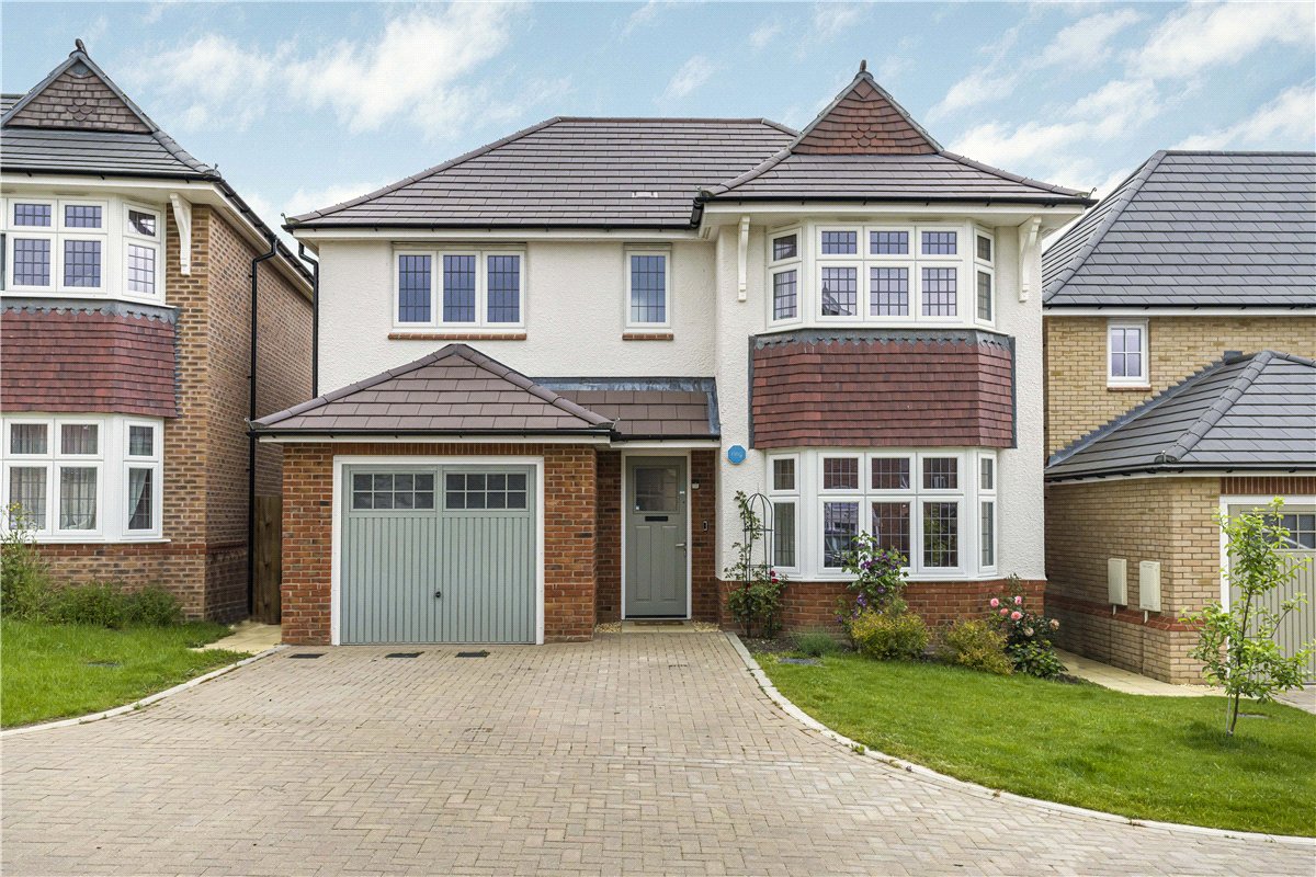 3 bedroom house, Curmore, Radley OX14 - Available