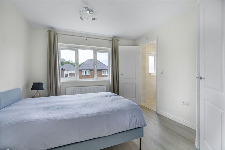 3 bedroom house, Curmore, Radley OX14 - Available