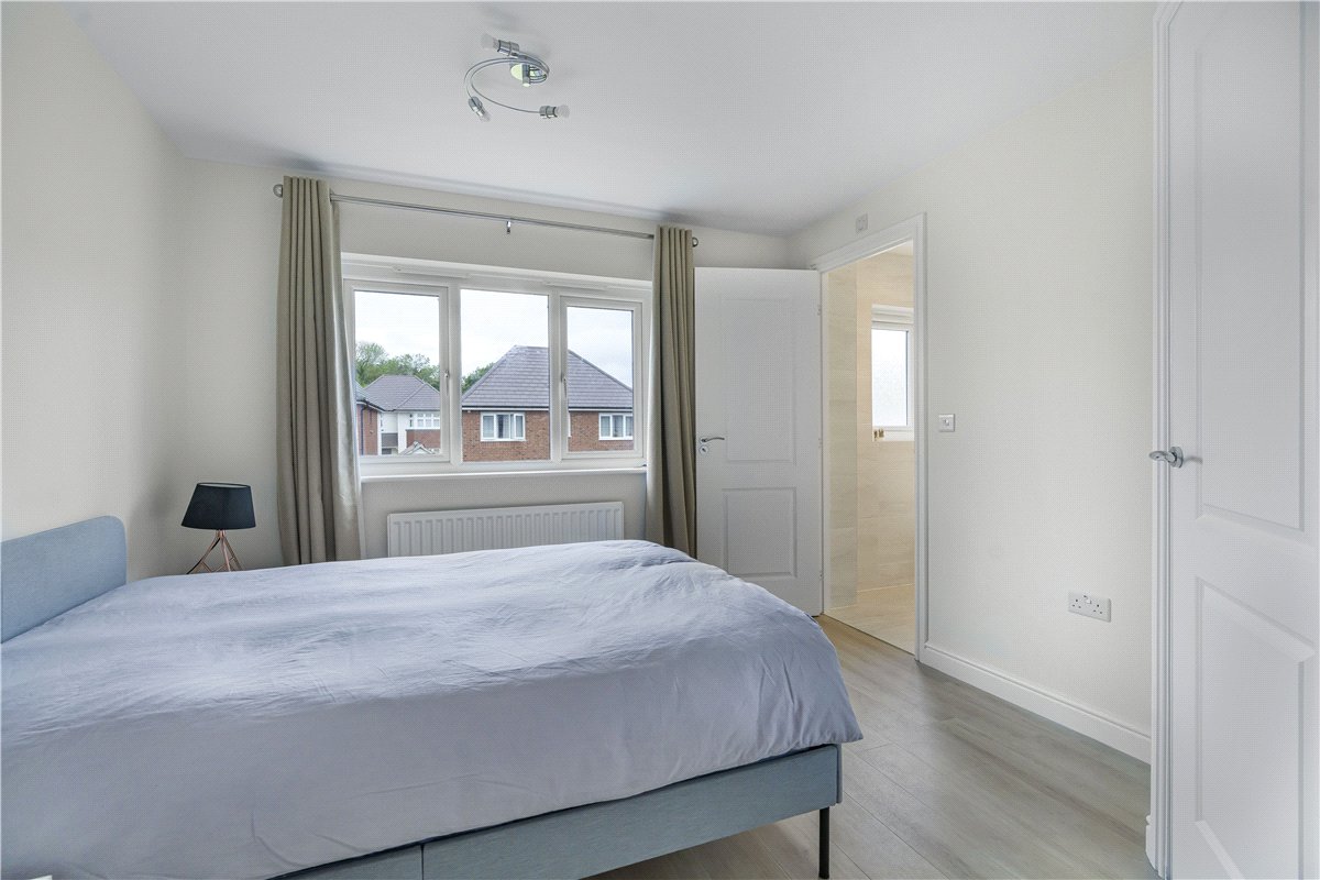 3 bedroom house, Curmore, Radley OX14 - Available