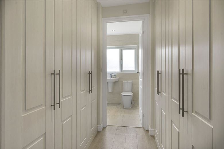 3 bedroom house, Curmore, Radley OX14 - Available