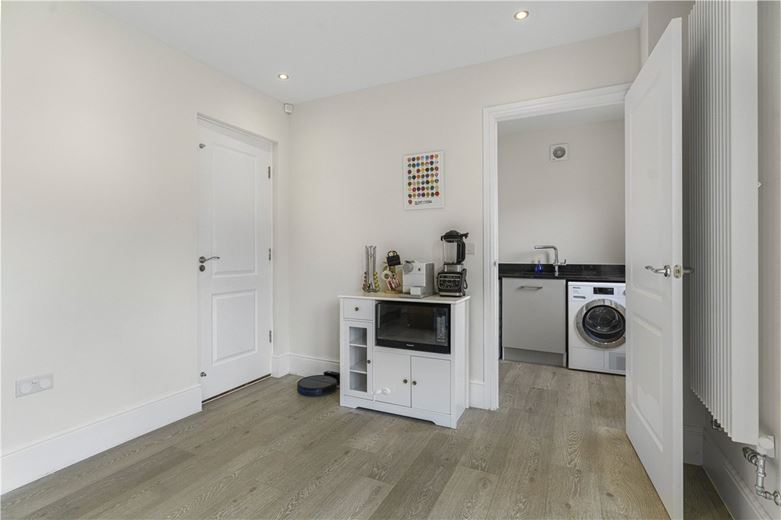 3 bedroom house, Curmore, Radley OX14 - Available