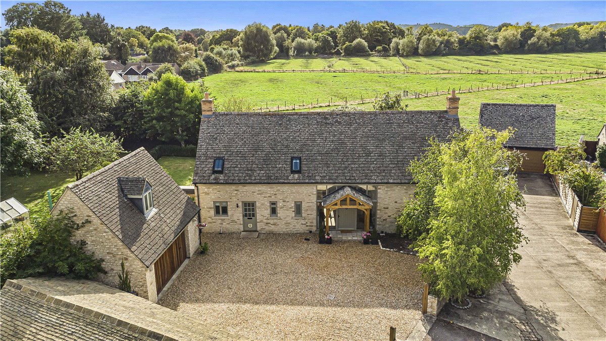 4 bedroom house, Shepherds Close, Weston-on-the-Green OX25 - Sold STC