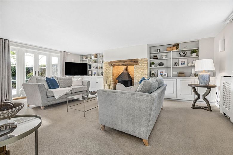 4 bedroom house, Shepherds Close, Weston-on-the-Green OX25 - Sold STC