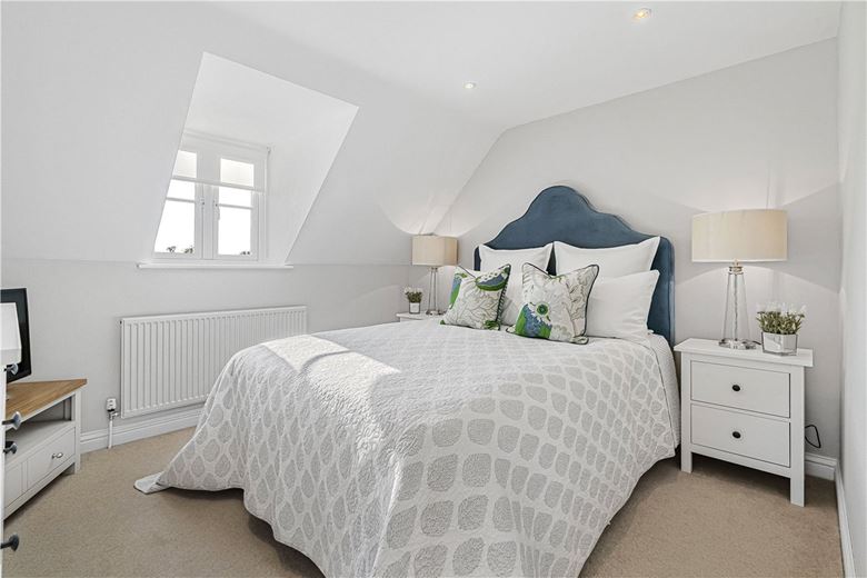 4 bedroom house, Shepherds Close, Weston-on-the-Green OX25 - Sold STC