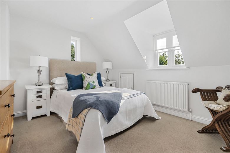 4 bedroom house, Shepherds Close, Weston-on-the-Green OX25 - Sold STC