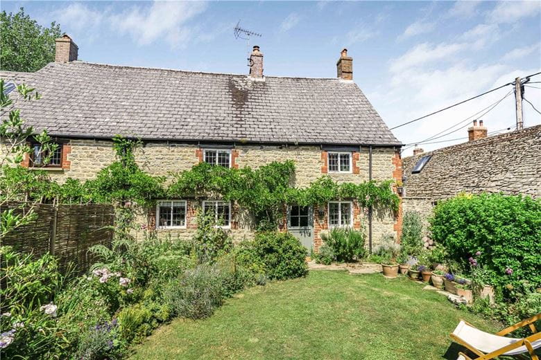 3 bedroom house, College Square, Longworth OX13 - Sold STC