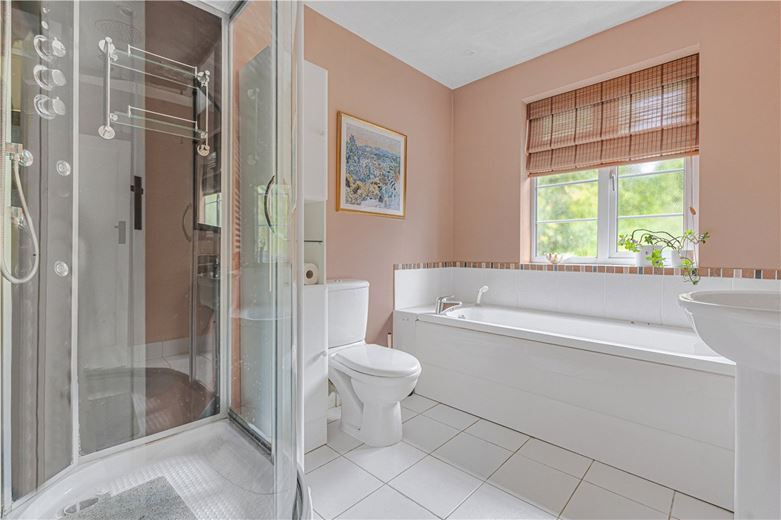 4 bedroom house, Five Mile Drive, Oxford OX2 - Available