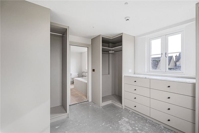 5 bedroom house, Lower End, Alvescot OX18 - Available