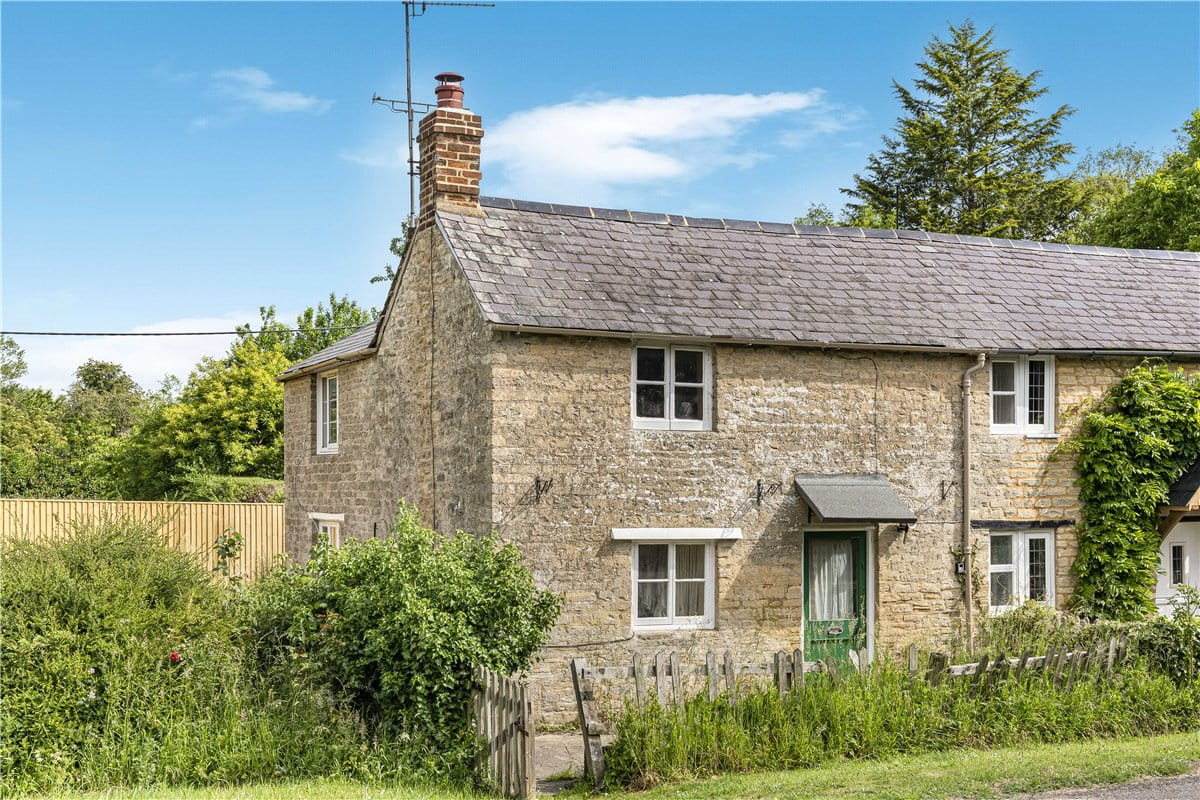 3 bedroom cottage, Barnard Gate, Witney OX29 - Sold STC