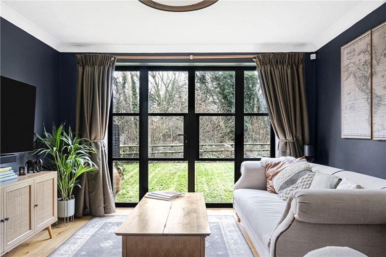 4 bedroom house, Gardiner Close, Abingdon OX14 - Available