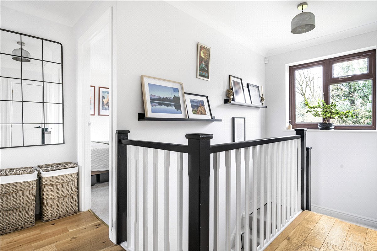 4 bedroom house, Gardiner Close, Abingdon OX14 - Available